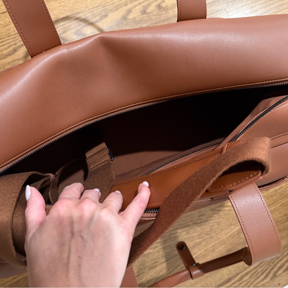 Monos Metro Weekender Bag - Picture 4 of 7